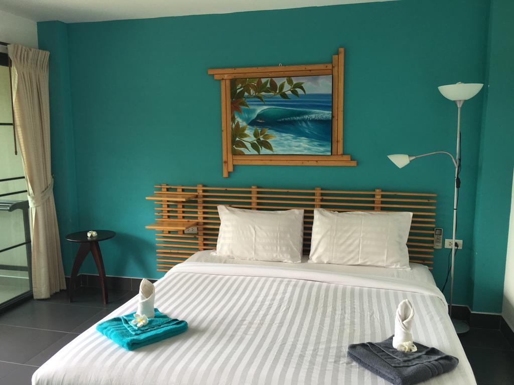 Baan Andaman Sea Surf Hotel Patong Exterior photo